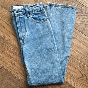 Abercrombie 90s straight jeans